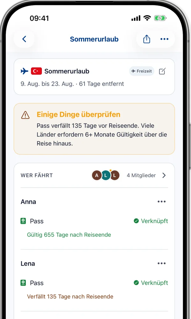 Bildschirm Reiseprüfung zeigt eine Warnung, dass ein Pass innerhalb von 135 Tagen nach Reiseende abläuft