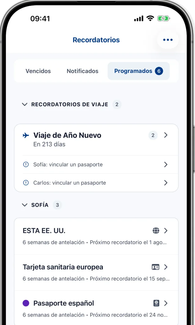 Pantalla de Recordatorios mostrando próximos avisos con semanas de anticipación para cada persona